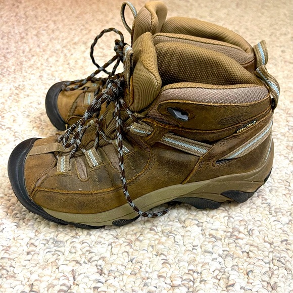 KEEN Women's Targhee 2 Mid Height Waterproof Hiking Boots size 8 - Picture 6 of 10
